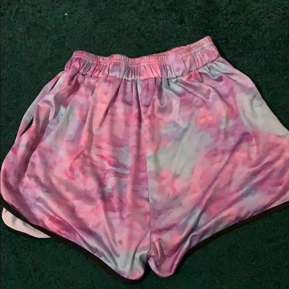 Wavy shorts